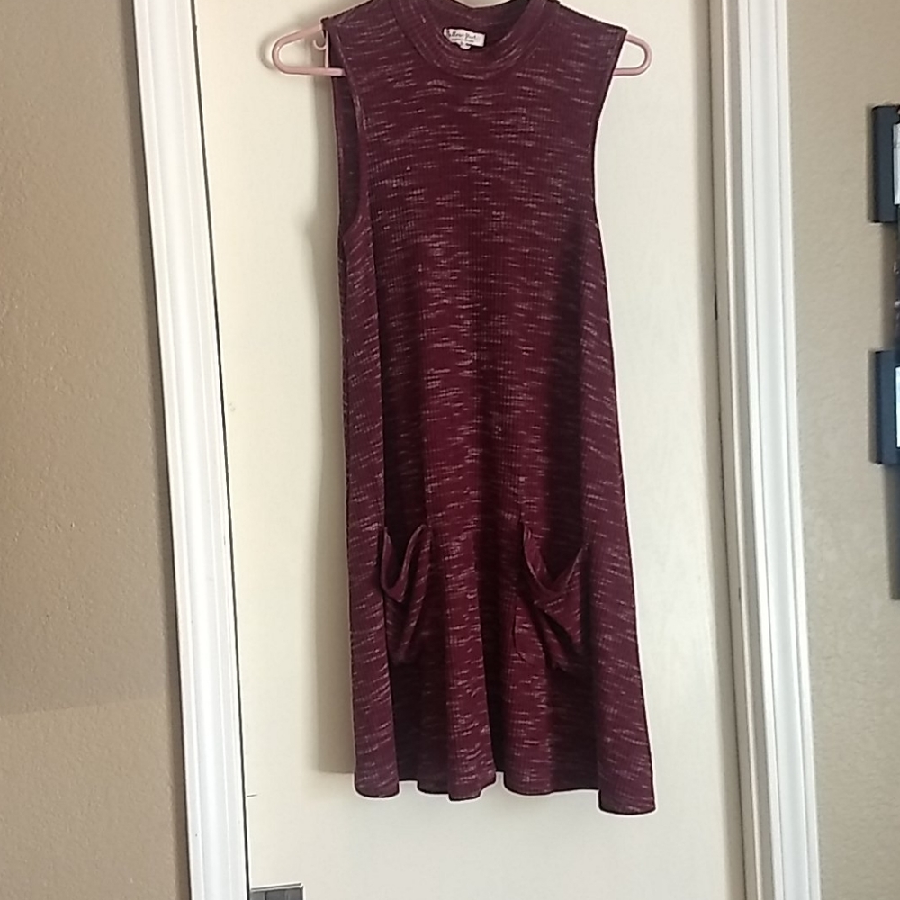 Dress - Picture 1 of 3
